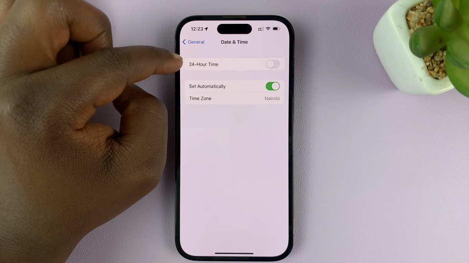 How To Switch Clock Format To 12-Hours On iPhone