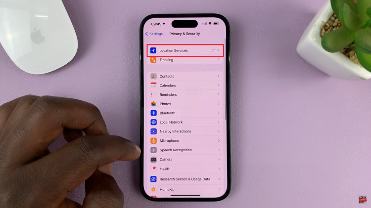 How To Disable Location Services Icon On iPhone