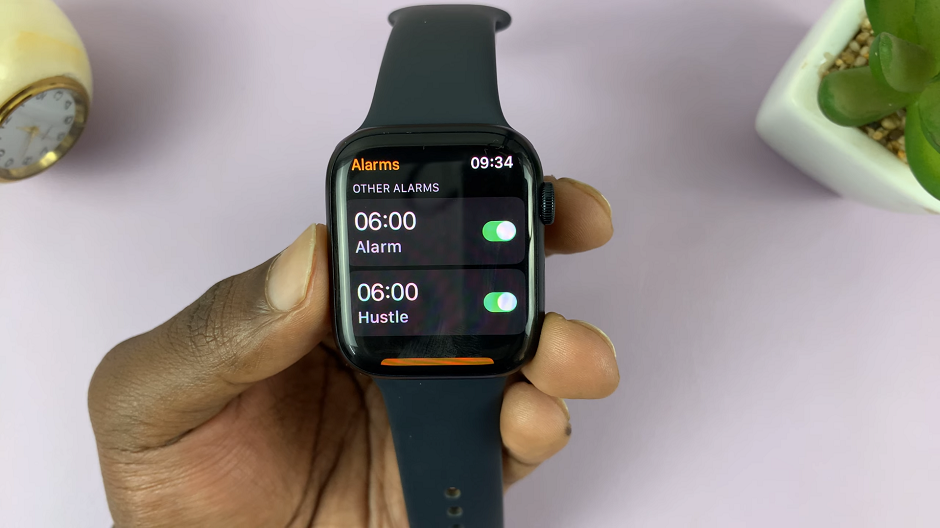How To Switch OFF Alarm On Apple Watch
