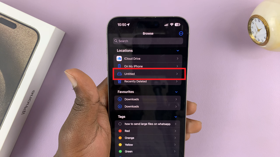 How To Connect Micro SD Card To iPhone 15 & iPhone 15 Pro