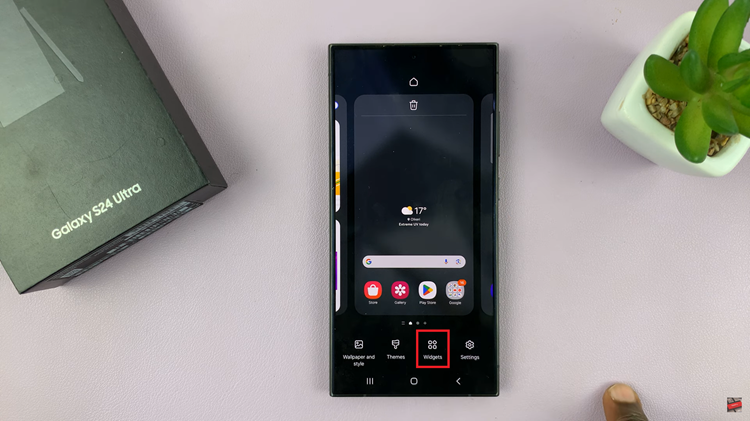 Add Dual Clock Widget On Home Screen In Samsung Galaxy S24s