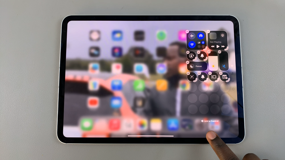 How To Add Controls In Control Center In iOS 18 (iPad)