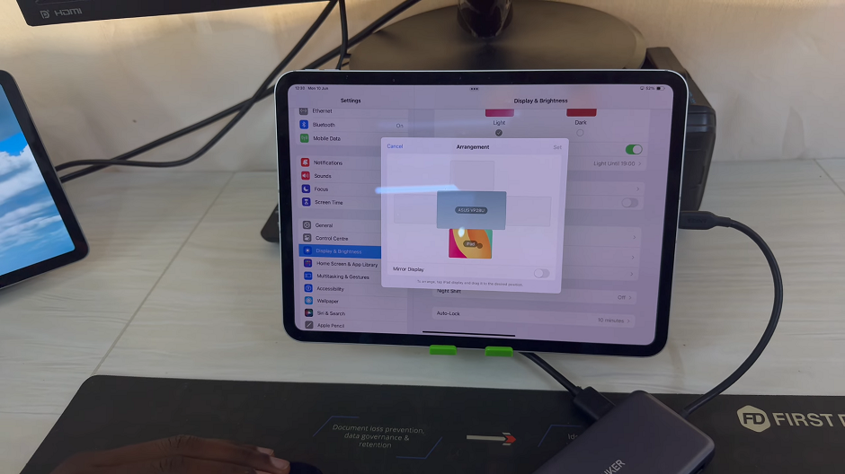 How To Connect M4 iPad Pro To External Monitor