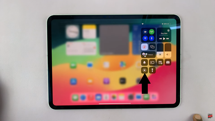 How To Screen Record With Microphone Audio On M4 iPad Pro