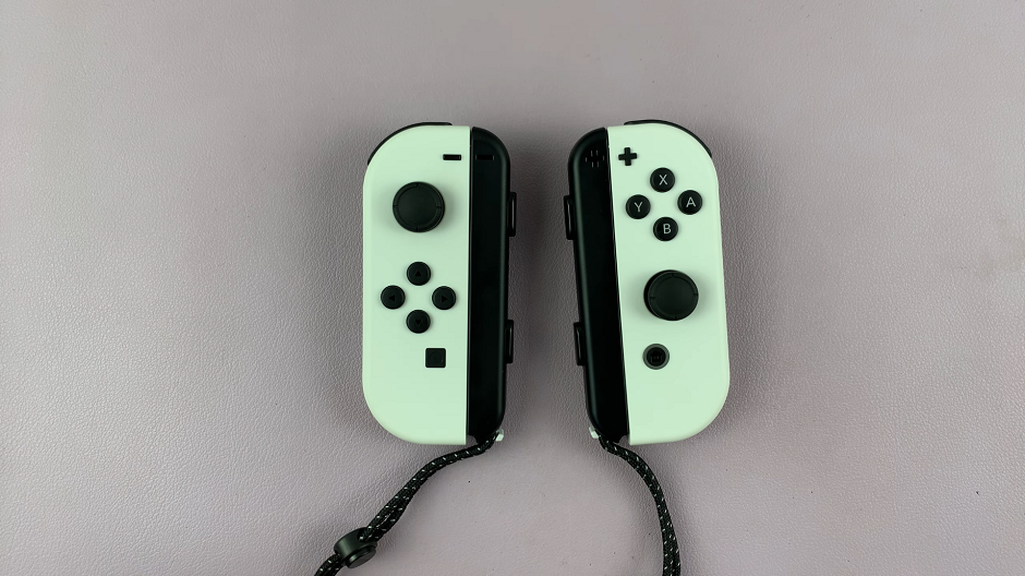 JoyCons with Wrist Bands