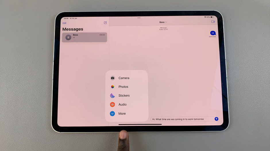 Schedule Messages In iOS 18 (iPad)