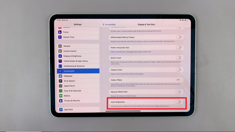 Turn Auto Brightness ON/OFF On M4 iPad Pro