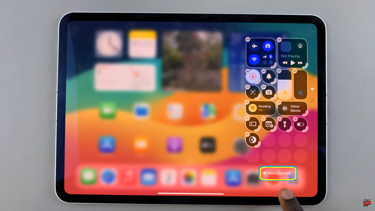 Add Hotspot Button In Control Center On iOS 18 (iPad)