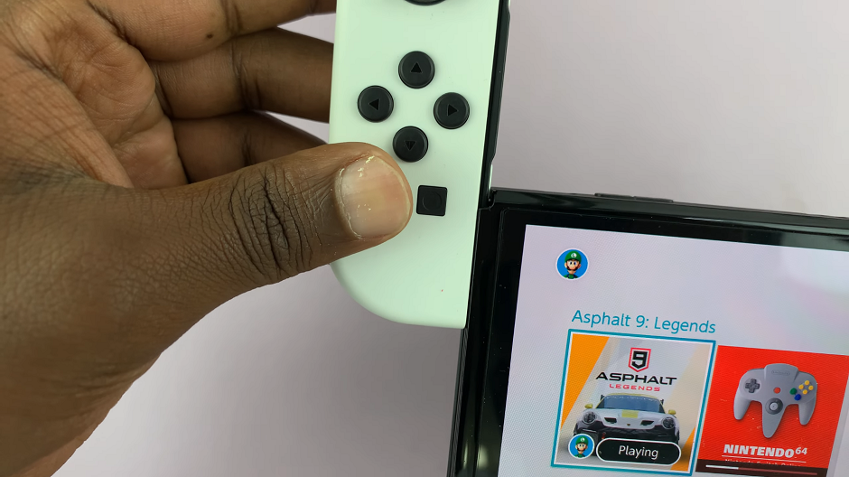 How To FIX Nintendo Switch JoyCons (Controllers) Not Working