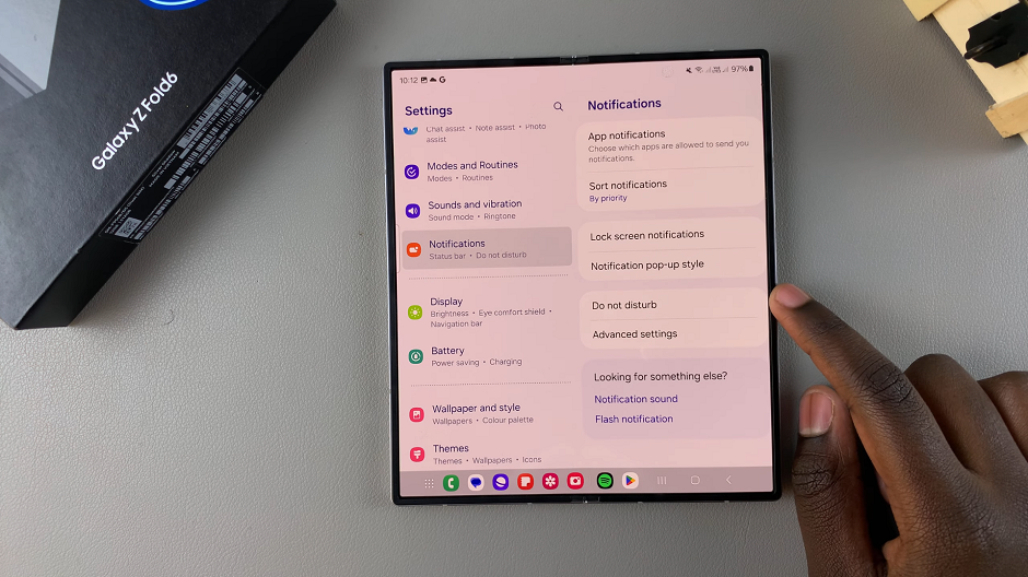 'Do Not Disturb' Mode On Galaxy Z Fold 6