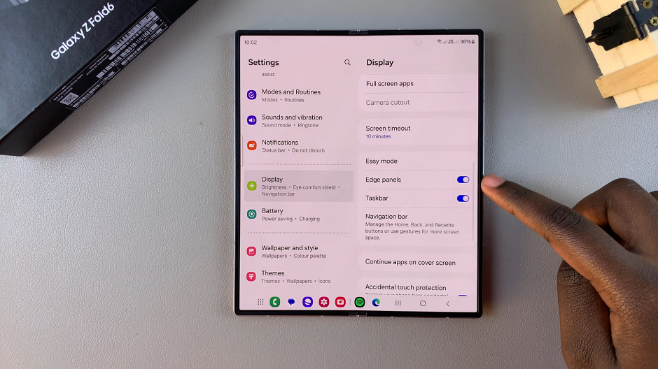 Edge Panels On Samsung Galaxy Z Fold 6