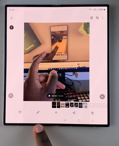 Cómo crear videos instantáneos en cámara lenta con IA en Galaxy Z Fold 6