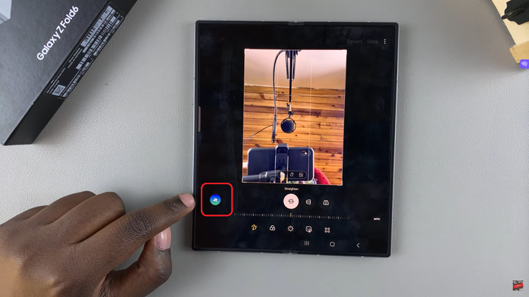 Move Objects In Photos On Samsung Galaxy Z Fold 6