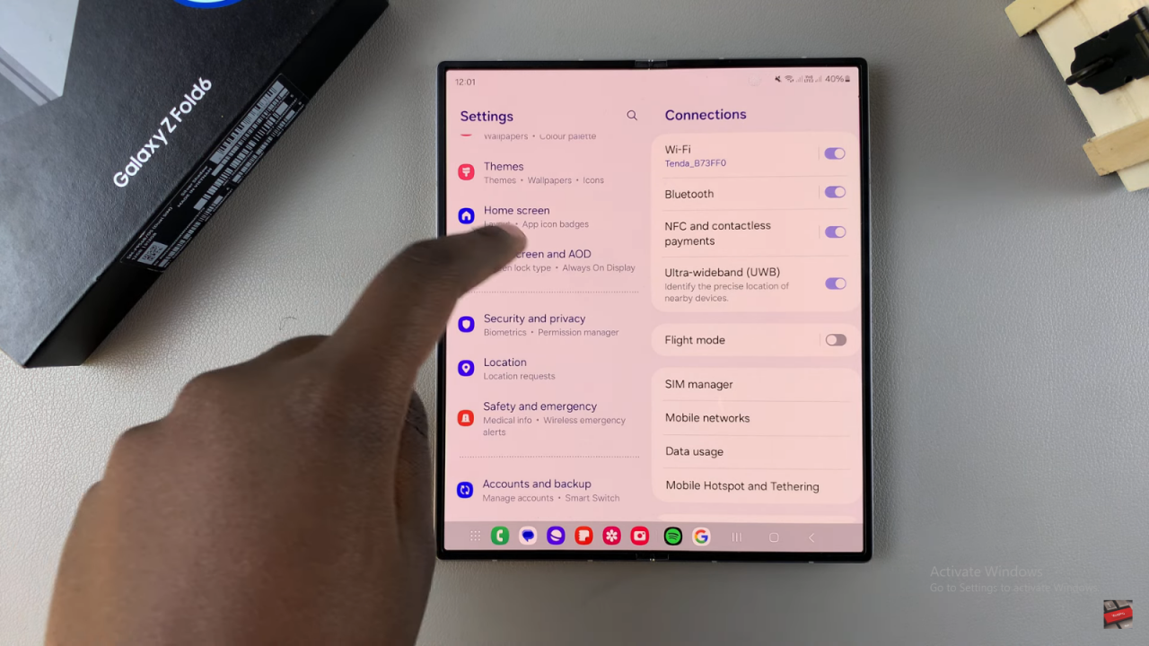 Enable Weather Widget On Lock Screen Of Galaxy Z Fold 6