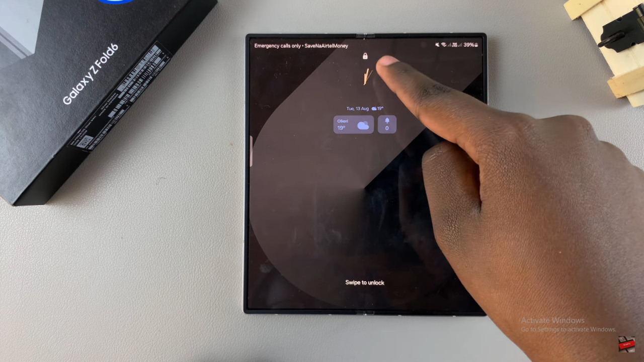 Enable Weather Widget On Lock Screen Of Galaxy Z Fold 6