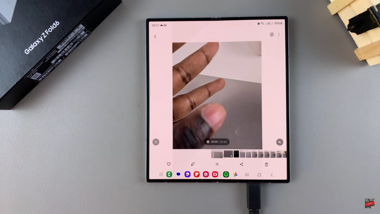 Record Slow Mo Videos On Samsung Galaxy Z Fold 6