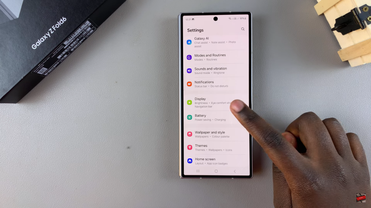 Hide Camera Cut Out On Samsung Galaxy Z Fold 6