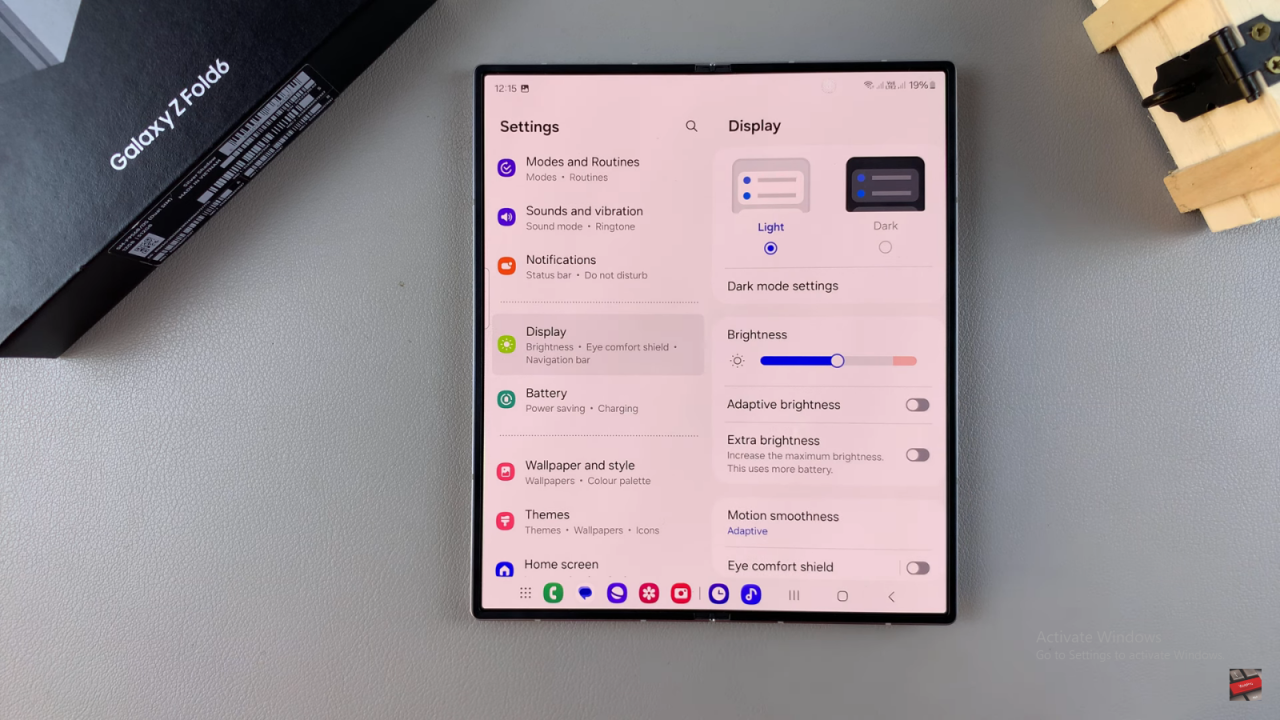 Turn ON/OFF Extra Brightness On Samsung Galaxy Z Fold 6