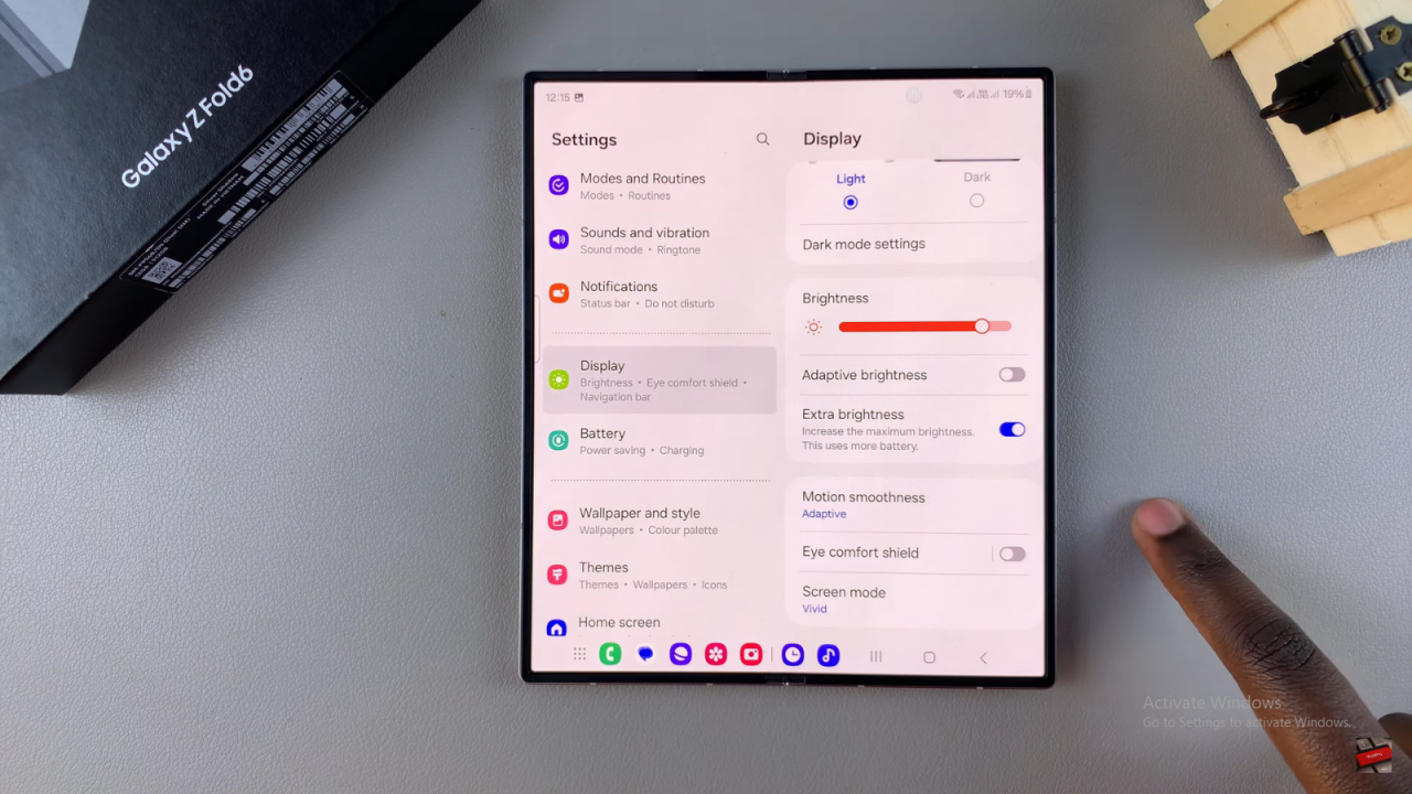 Turn ON/OFF Extra Brightness On Samsung Galaxy Z Fold 6