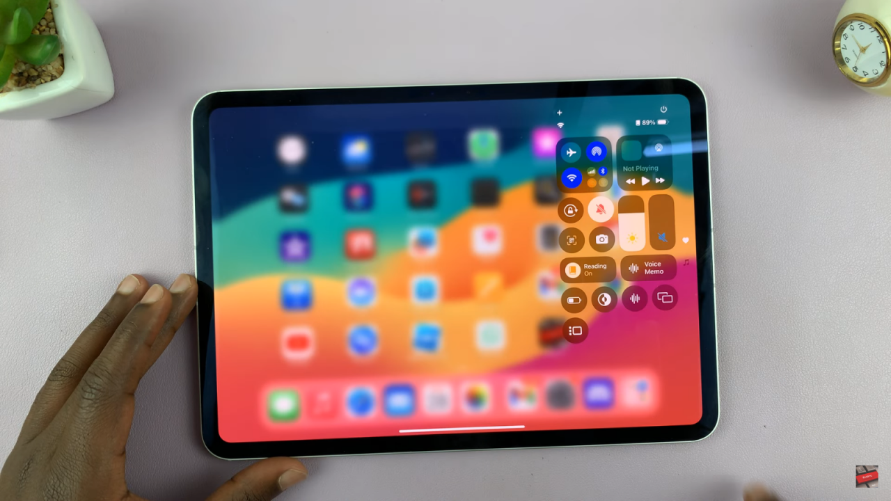 Disable Screen Auto Rotate On iPad