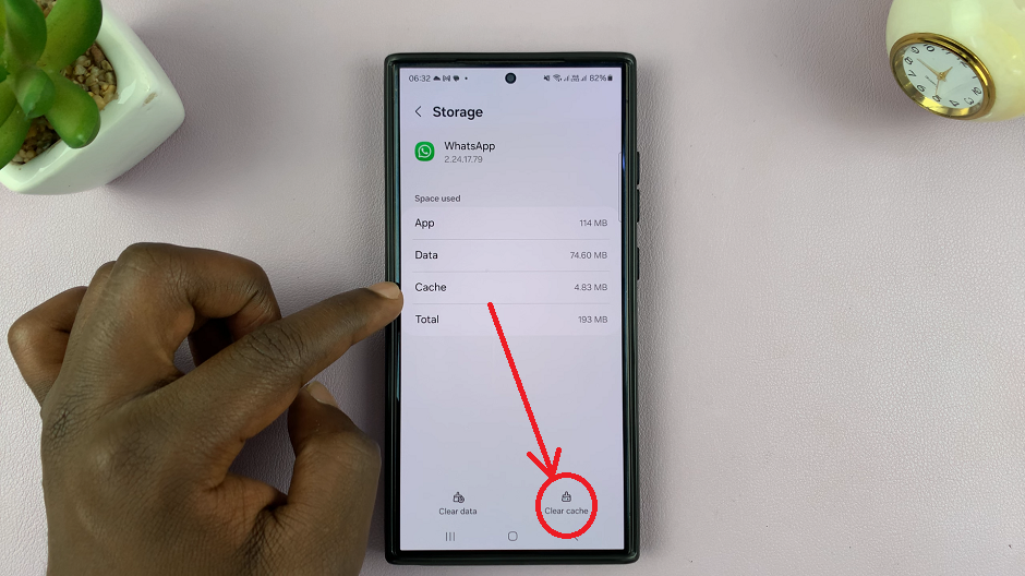 Clear WhatsApp Cache On Android