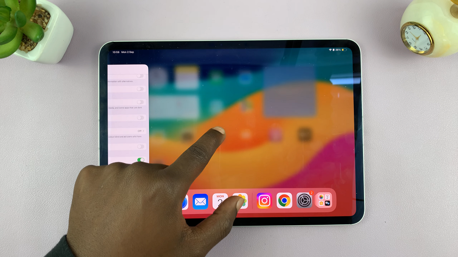 How To Close Apps On iPad