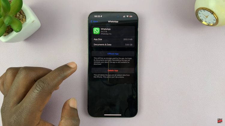 How To Clear WhatsApp Cache On iPhone