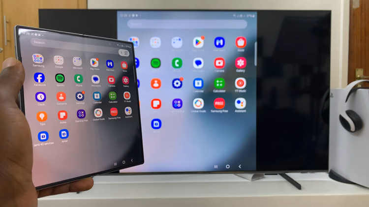 How To Wirelessly Screen Mirror Samsung Galaxy Z Fold 6 To Smart TV