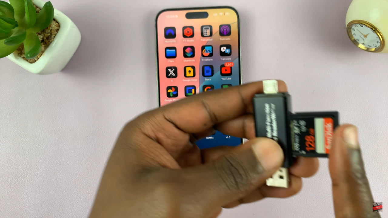 Connect SD Card To iPhone
